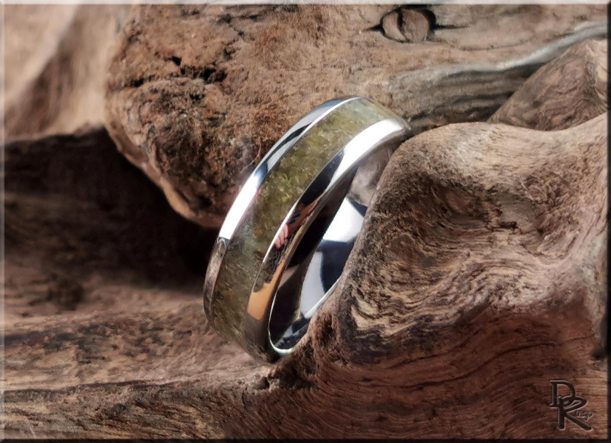 Domed Edge Tungsten Carbide Ring w/Mali Garnet (Grandite) inlay - metal ring