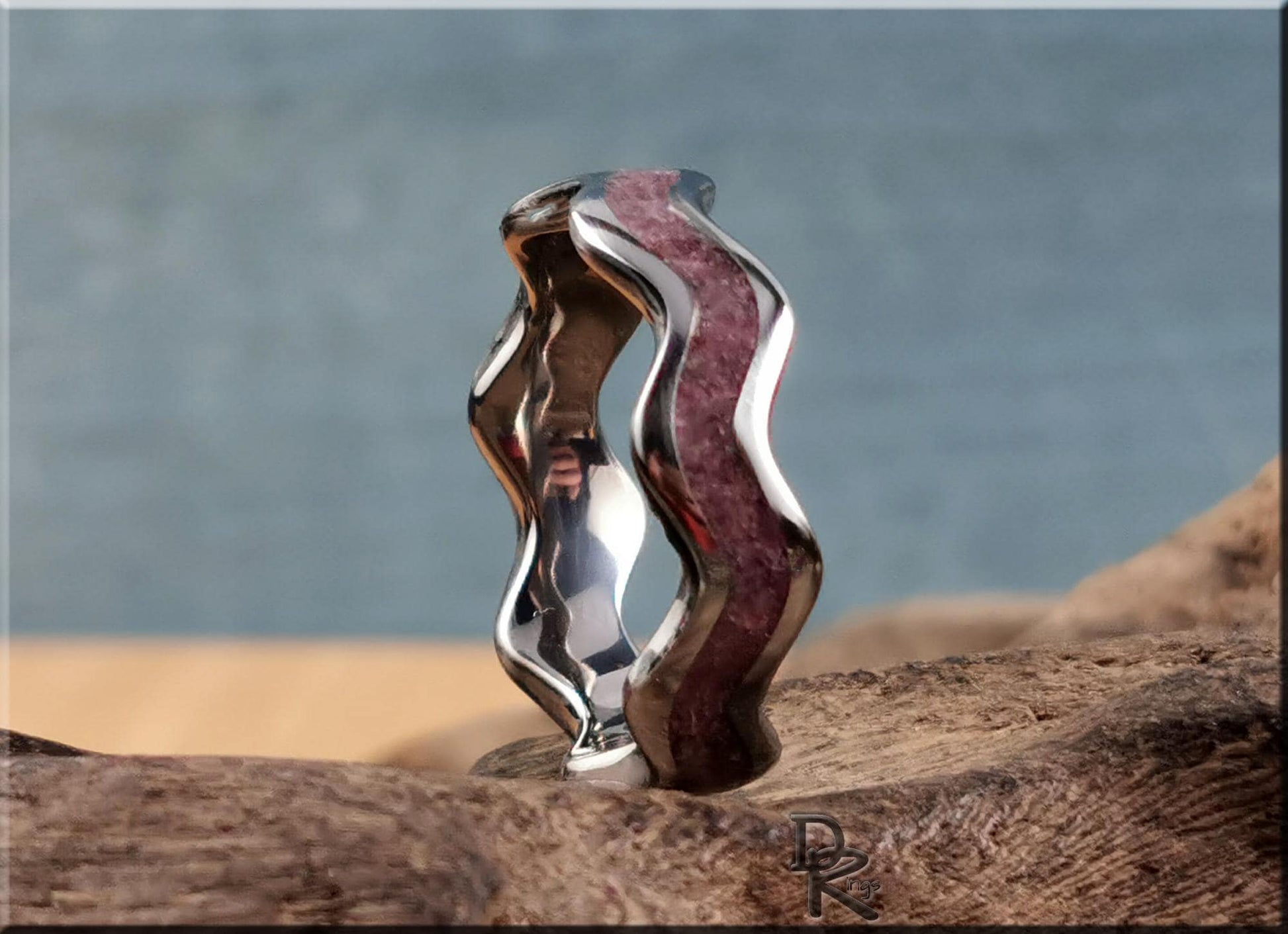 Titanium Clamshell Ring w/Red Aventurine inlay - metal ring