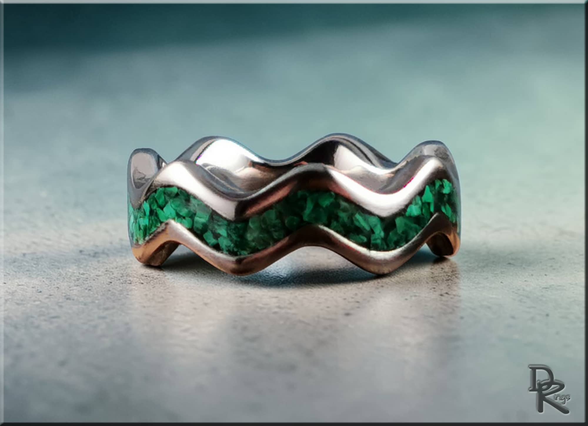 Titanium Clamshell Ring with Green Malachite Inlay