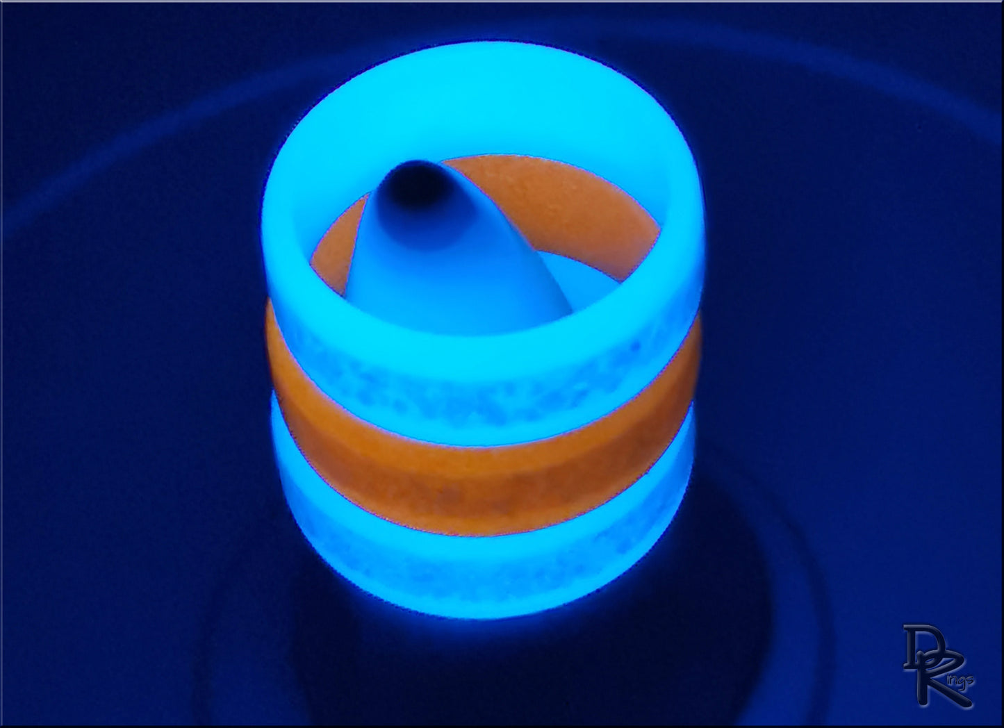 Super Glow Ring with Opal inlay - White to White