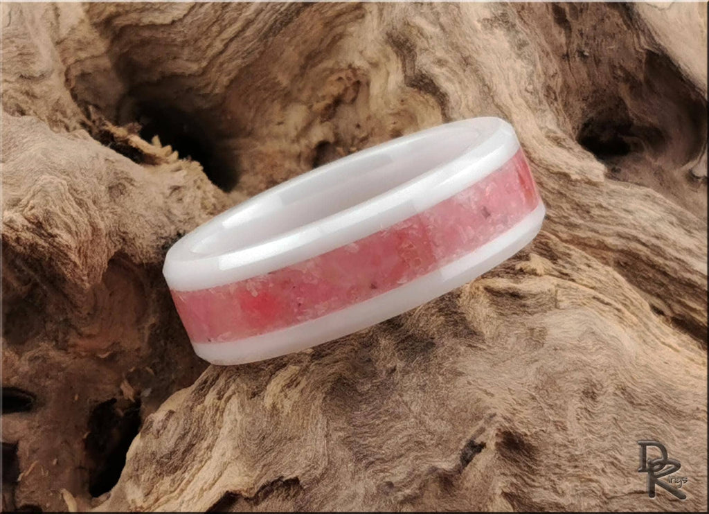 White Ceramic Ring with Norwegian Thulite inlay