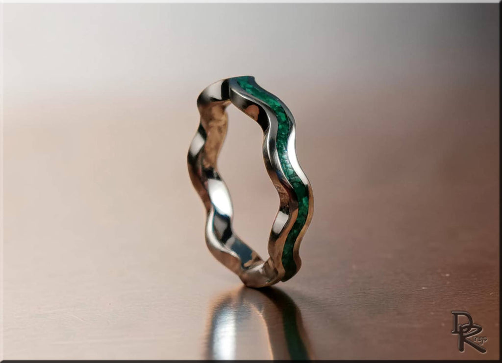Titanium Clamshell Ring with Green Malachite Inlay