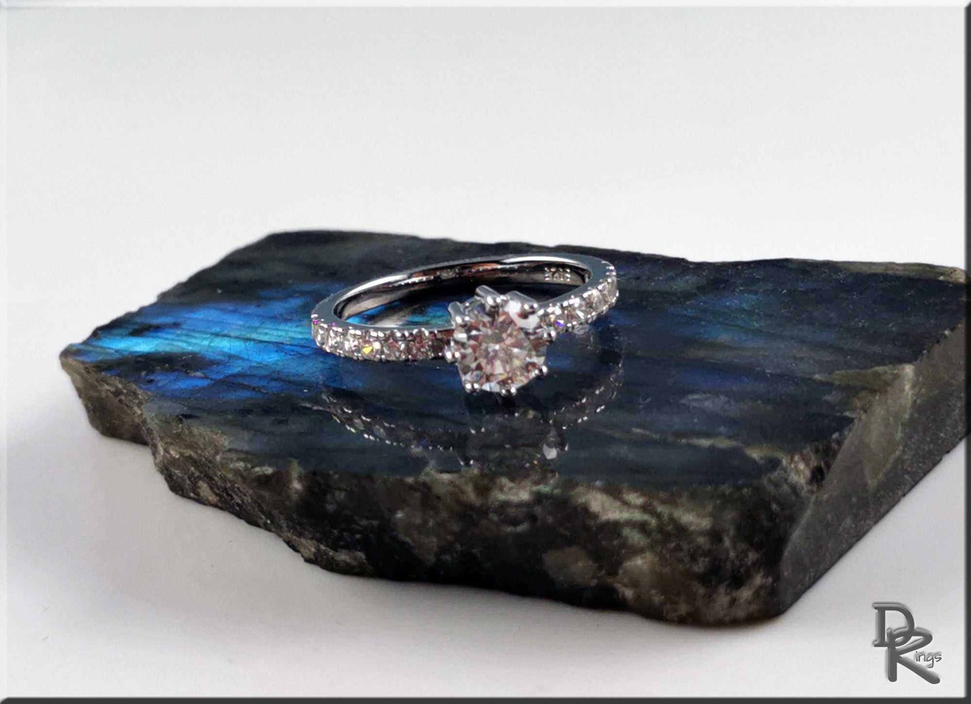 Moissanite in Sterling Silver - Certified - .0.8 carats
