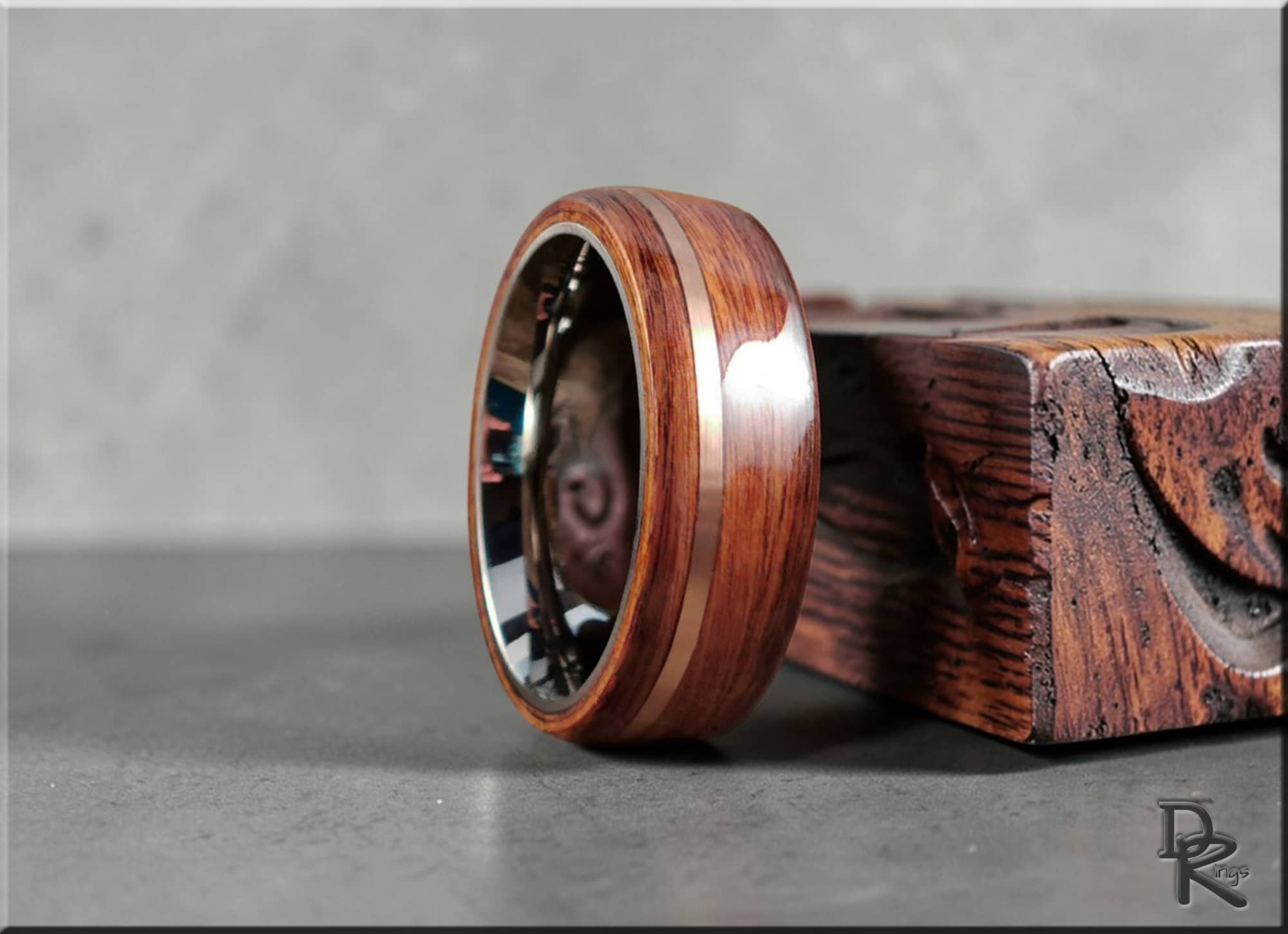 Bentwood Ring: Santos Rosewood, Bronze Wire Inlay, Titanium Core