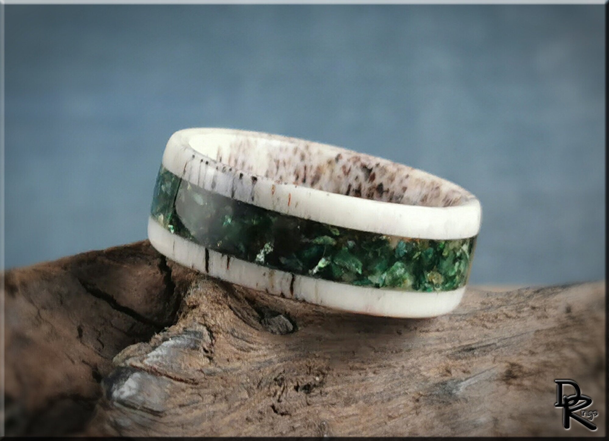DR Rings antler ring with mica featuring green mica inlay and natural antler band