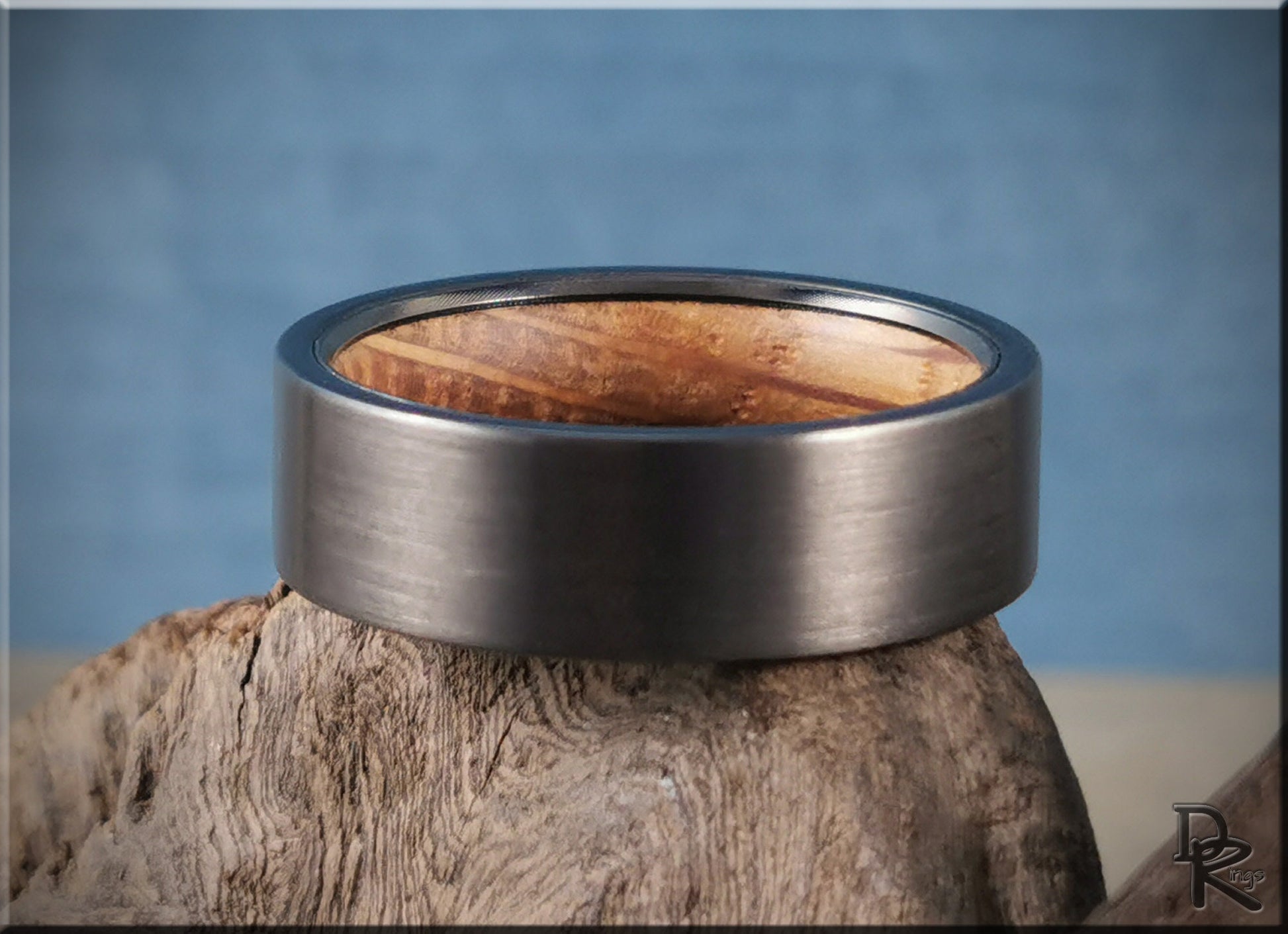 Brushed 7mm Gun Metal Tungsten Carbide Ring w/Whisky Barrel inner core - wood and metal ring
